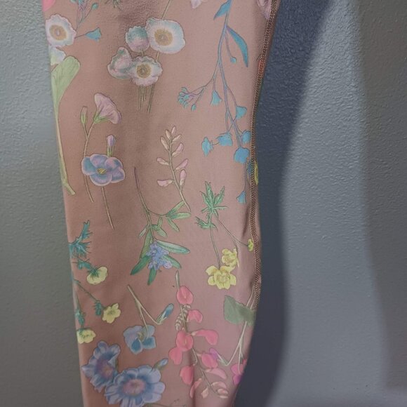 Fabletics Pure Luxe Beige Floral High Waist Leggings XL - Picture 3 of 9